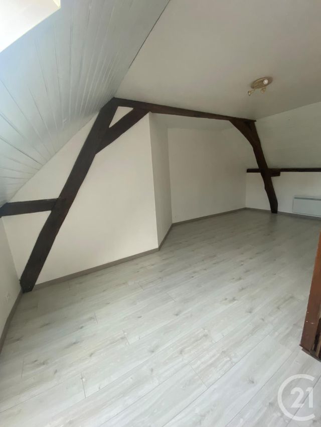 Appartement F2 à louer - 2 pièces - 45.0 m2 - ST BRIS LE VINEUX - 89 - BOURGOGNE - Century 21 Martinot Immobilier