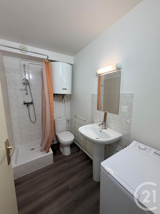 Appartement Studio à louer - 1 pièce - 22.0 m2 - AUXERRE - 89 - BOURGOGNE - Century 21 Martinot Immobilier