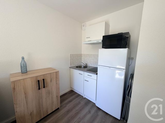 Appartement Studio à louer - 1 pièce - 22.0 m2 - AUXERRE - 89 - BOURGOGNE - Century 21 Martinot Immobilier