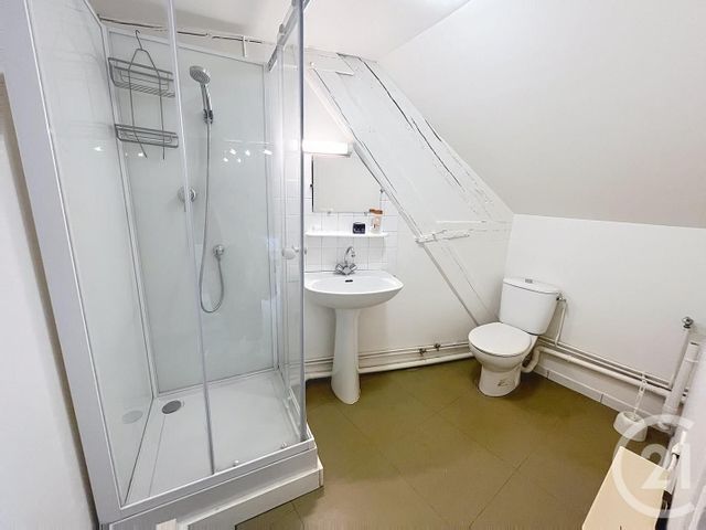 Appartement Studio à louer - 1 pièce - 17.0 m2 - AUXERRE - 89 - BOURGOGNE - Century 21 Martinot Immobilier