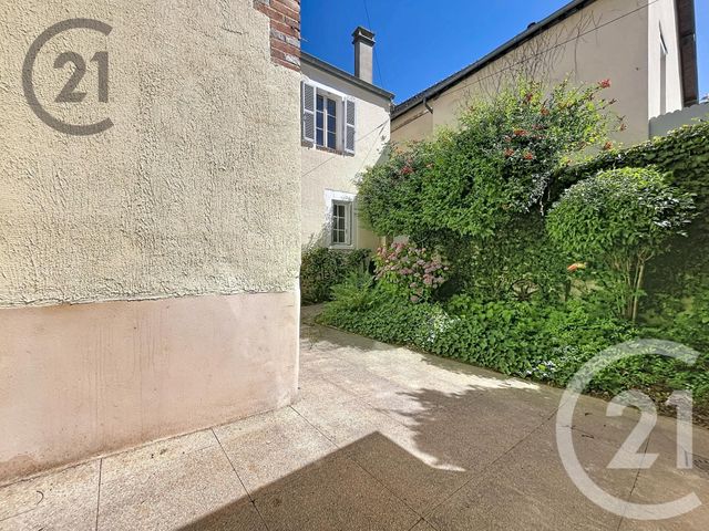 Appartement F2 bis à vendre - 3 pièces - 56.08 m2 - AUXERRE - 89 - BOURGOGNE - Century 21 Martinot Immobilier