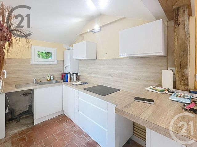 Appartement F2 bis à vendre - 3 pièces - 56.08 m2 - AUXERRE - 89 - BOURGOGNE - Century 21 Martinot Immobilier