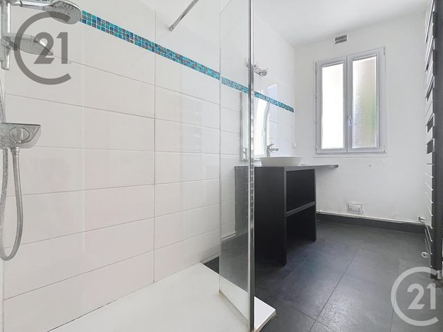 Appartement F2 bis à vendre - 3 pièces - 56.08 m2 - AUXERRE - 89 - BOURGOGNE - Century 21 Martinot Immobilier