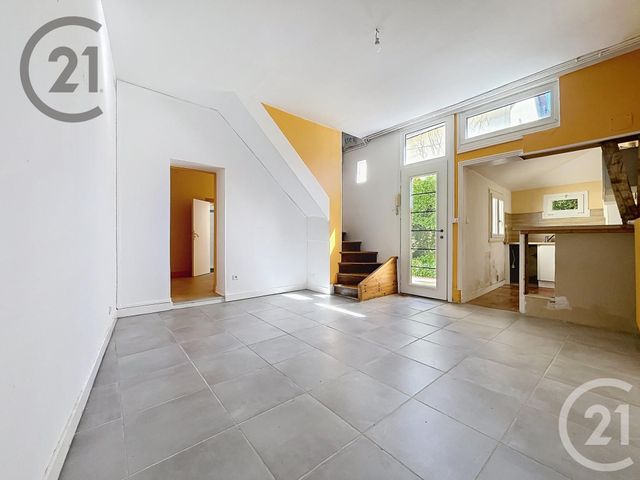 Appartement F2 bis à vendre - 3 pièces - 56.08 m2 - AUXERRE - 89 - BOURGOGNE - Century 21 Martinot Immobilier