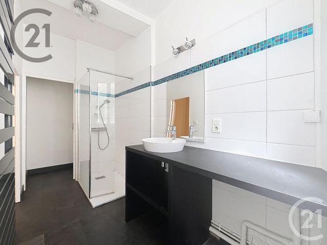Appartement F2 bis à vendre - 3 pièces - 56.08 m2 - AUXERRE - 89 - BOURGOGNE - Century 21 Martinot Immobilier