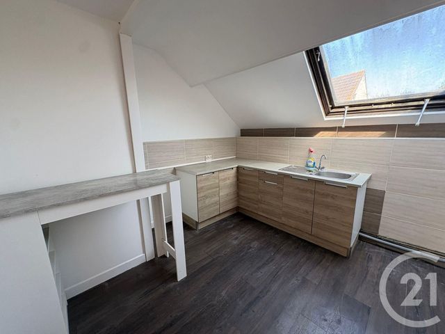 Appartement T1 à louer - 1 pièce - 30.0 m2 - APPOIGNY - 89 - BOURGOGNE - Century 21 Martinot Immobilier