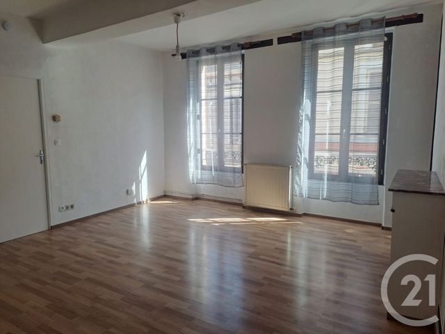 Appartement F2 à louer - 2 pièces - 58.2 m2 - AUXERRE - 89 - BOURGOGNE - Century 21 Martinot Immobilier