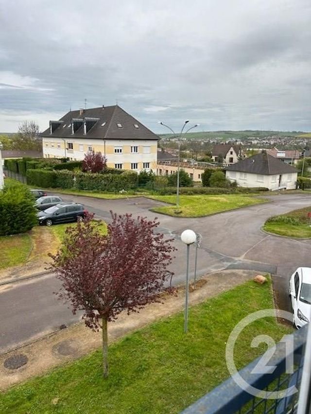 Appartement Studio à louer - 1 pièce - 22.0 m2 - AUXERRE - 89 - BOURGOGNE - Century 21 Martinot Immobilier