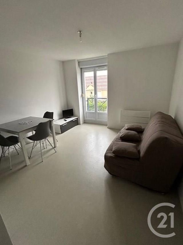 Appartement Studio à louer - 1 pièce - 22.0 m2 - AUXERRE - 89 - BOURGOGNE - Century 21 Martinot Immobilier