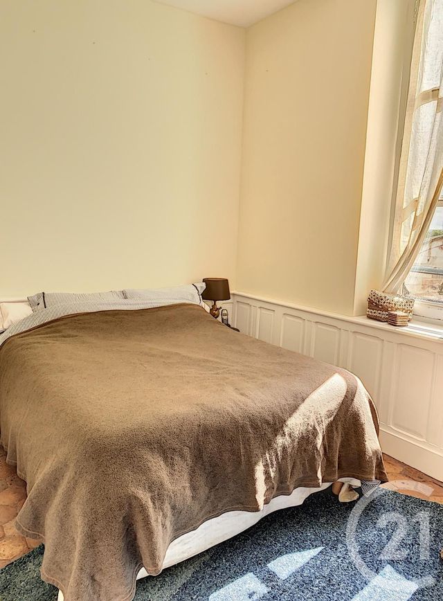 Appartement F3 à louer - 3 pièces - 68.6 m2 - AUXERRE - 89 - BOURGOGNE - Century 21 Martinot Immobilier