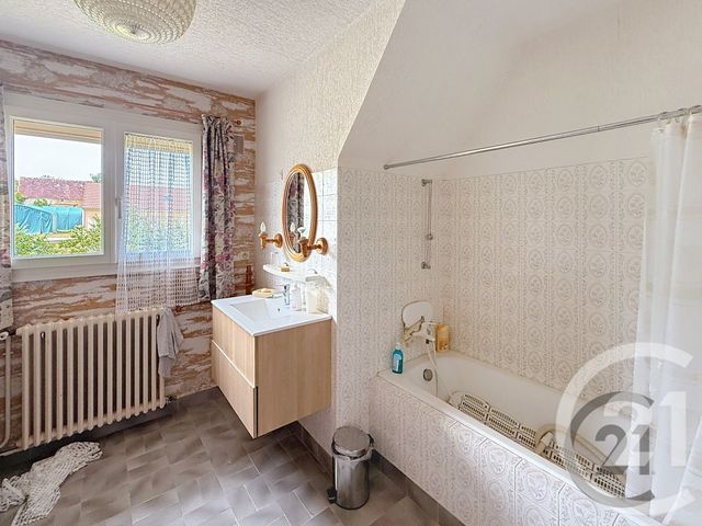 maison à vendre - 6 pièces - 195.0 m2 - CHARBUY - 89 - BOURGOGNE - Century 21 Martinot Immobilier