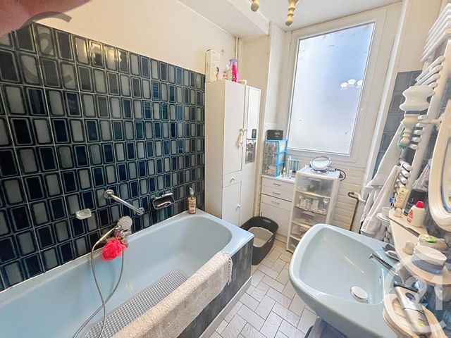 immeuble à vendre - 729.35 m2 - TONNERRE - 89 - BOURGOGNE - Century 21 Martinot Immobilier