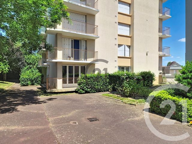 Appartement F1 à vendre - 1 pièce - 38.6 m2 - AUXERRE - 89 - BOURGOGNE - Century 21 Martinot Immobilier