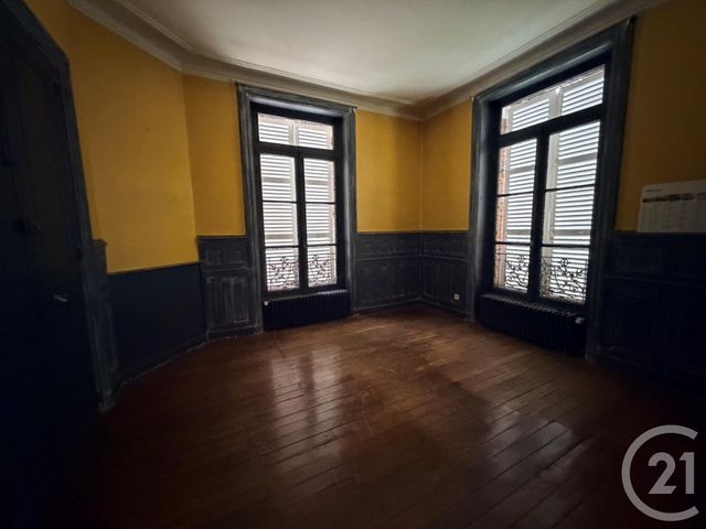 Appartement Local à louer - 2 pièces - 35.0 m2 - AUXERRE - 89 - BOURGOGNE - Century 21 Martinot Immobilier