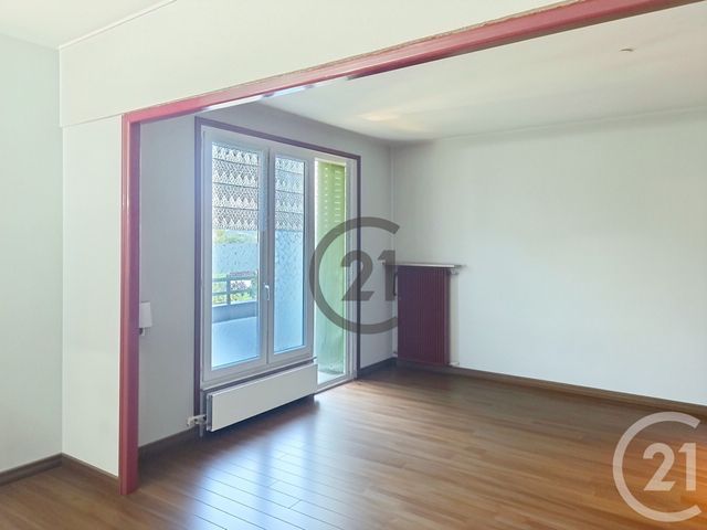 Appartement F5 à vendre - 5 pièces - 83.53 m2 - AUXERRE - 89 - BOURGOGNE - Century 21 Martinot Immobilier
