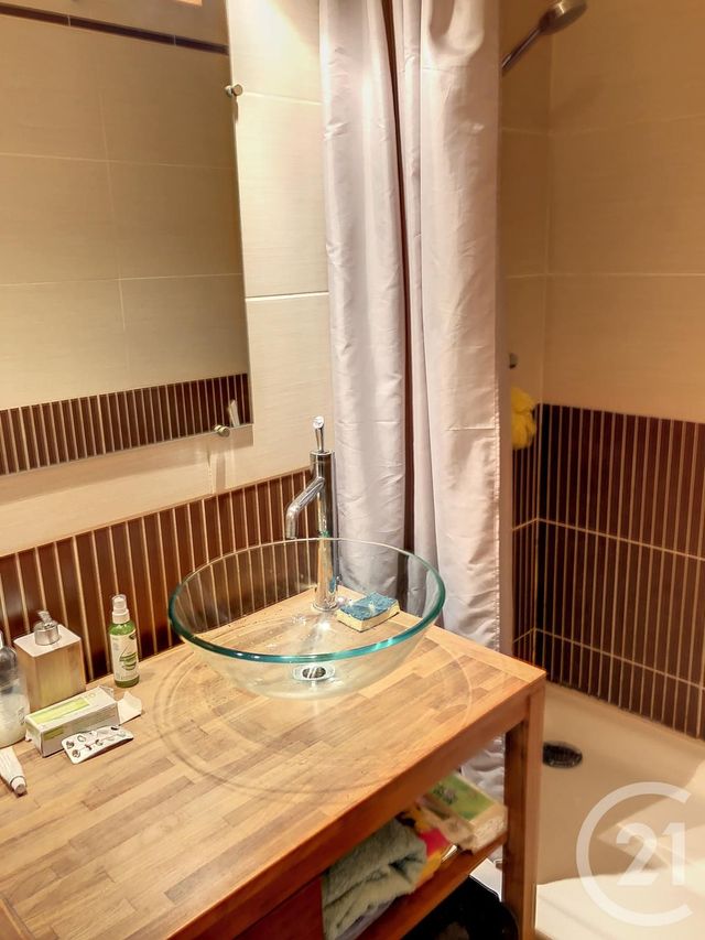 Appartement F1 à louer - 1 pièce - 31.0 m2 - AUXERRE - 89 - BOURGOGNE - Century 21 Martinot Immobilier