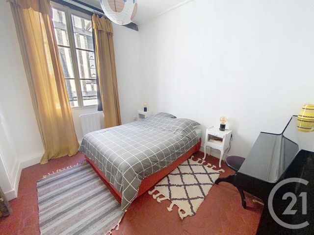 Appartement T4 à louer - 4 pièces - 59.0 m2 - JOIGNY - 89 - BOURGOGNE - Century 21 Martinot Immobilier