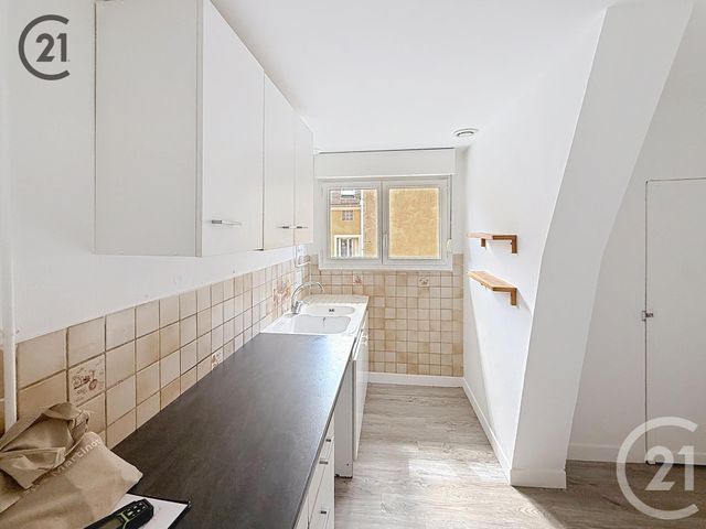 Appartement F2 à vendre - 2 pièces - 42.5 m2 - AUXERRE - 89 - BOURGOGNE - Century 21 Martinot Immobilier