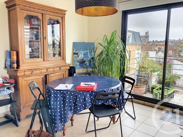 Appartement F3 à louer - 3 pièces - 68.4 m2 - AUXERRE - 89 - BOURGOGNE - Century 21 Martinot Immobilier