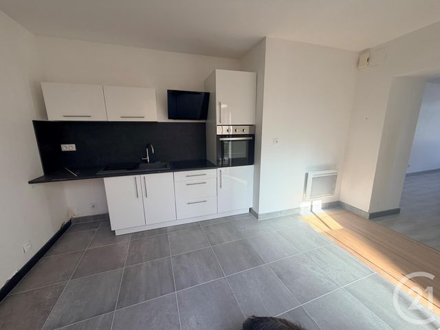 Appartement T2 à louer - 2 pièces - 57.34 m2 - COURSON LES CARRIERES - 89 - BOURGOGNE - Century 21 Martinot Immobilier