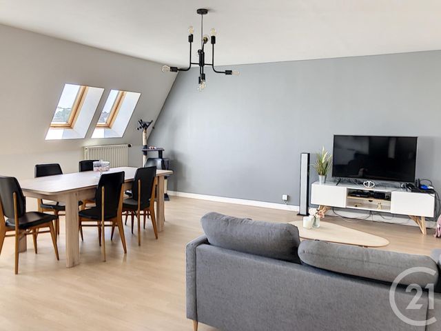 Appartement F3 à louer - 3 pièces - 81.5 m2 - AUXERRE - 89 - BOURGOGNE - Century 21 Martinot Immobilier