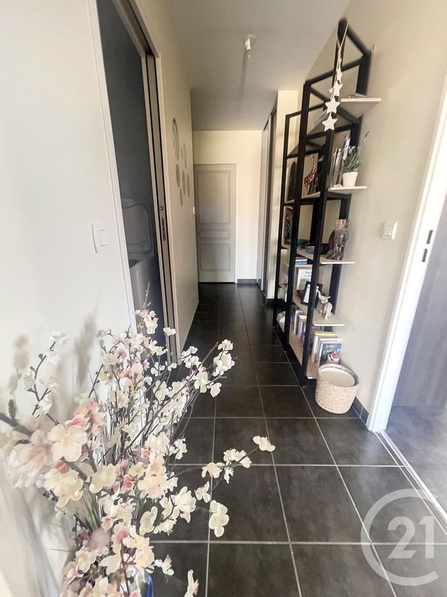 Appartement F3 à louer - 3 pièces - 68.9 m2 - AUXERRE - 89 - BOURGOGNE - Century 21 Martinot Immobilier