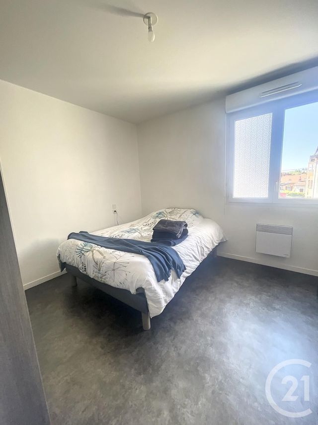 Appartement F3 à louer - 3 pièces - 68.9 m2 - AUXERRE - 89 - BOURGOGNE - Century 21 Martinot Immobilier