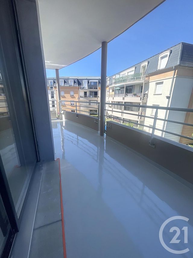 Appartement F3 à louer - 3 pièces - 68.9 m2 - AUXERRE - 89 - BOURGOGNE - Century 21 Martinot Immobilier