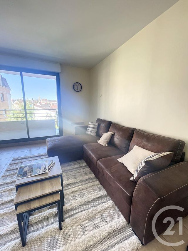 Appartement F3 à louer - 3 pièces - 68.9 m2 - AUXERRE - 89 - BOURGOGNE - Century 21 Martinot Immobilier