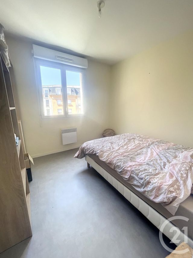 Appartement F3 à louer - 3 pièces - 68.9 m2 - AUXERRE - 89 - BOURGOGNE - Century 21 Martinot Immobilier