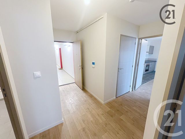Appartement F3 à vendre - 3 pièces - 72.06 m2 - AUXERRE - 89 - BOURGOGNE - Century 21 Martinot Immobilier