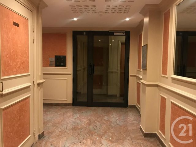 Appartement F3 à louer - 3 pièces - 74.0 m2 - AUXERRE - 89 - BOURGOGNE - Century 21 Martinot Immobilier