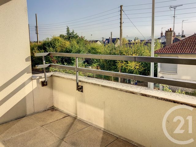 Appartement F3 à louer - 3 pièces - 74.0 m2 - AUXERRE - 89 - BOURGOGNE - Century 21 Martinot Immobilier
