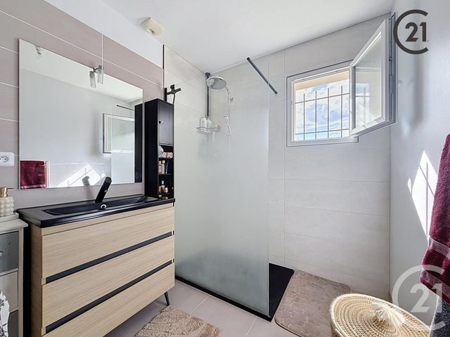 maison à vendre - 5 pièces - 108.77 m2 - VILLEFARGEAU - 89 - BOURGOGNE - Century 21 Martinot Immobilier