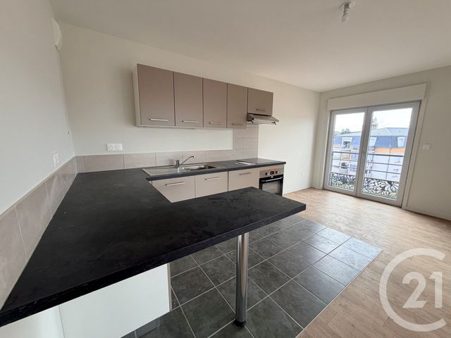 Appartement F4 à louer - 4 pièces - 82.28 m2 - AUXERRE - 89 - BOURGOGNE - Century 21 Martinot Immobilier