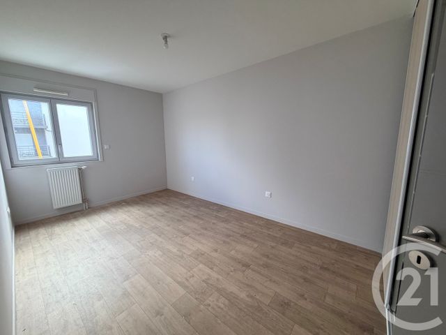Appartement F3 à louer - 3 pièces - 72.93 m2 - AUXERRE - 89 - BOURGOGNE - Century 21 Martinot Immobilier