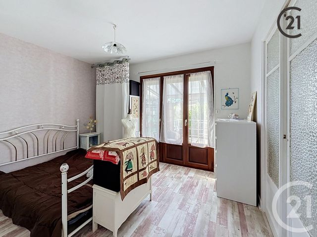 maison à vendre - 4 pièces - 75.0 m2 - CHAMPS SUR YONNE - 89 - BOURGOGNE - Century 21 Martinot Immobilier