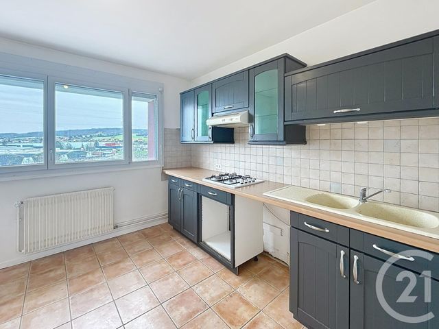 Appartement T3 à louer - 3 pièces - 79.0 m2 - AUXERRE - 89 - BOURGOGNE - Century 21 Martinot Immobilier