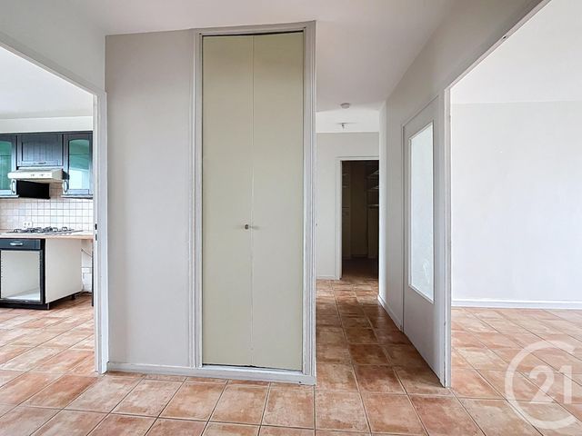 Appartement T3 à louer - 3 pièces - 79.0 m2 - AUXERRE - 89 - BOURGOGNE - Century 21 Martinot Immobilier
