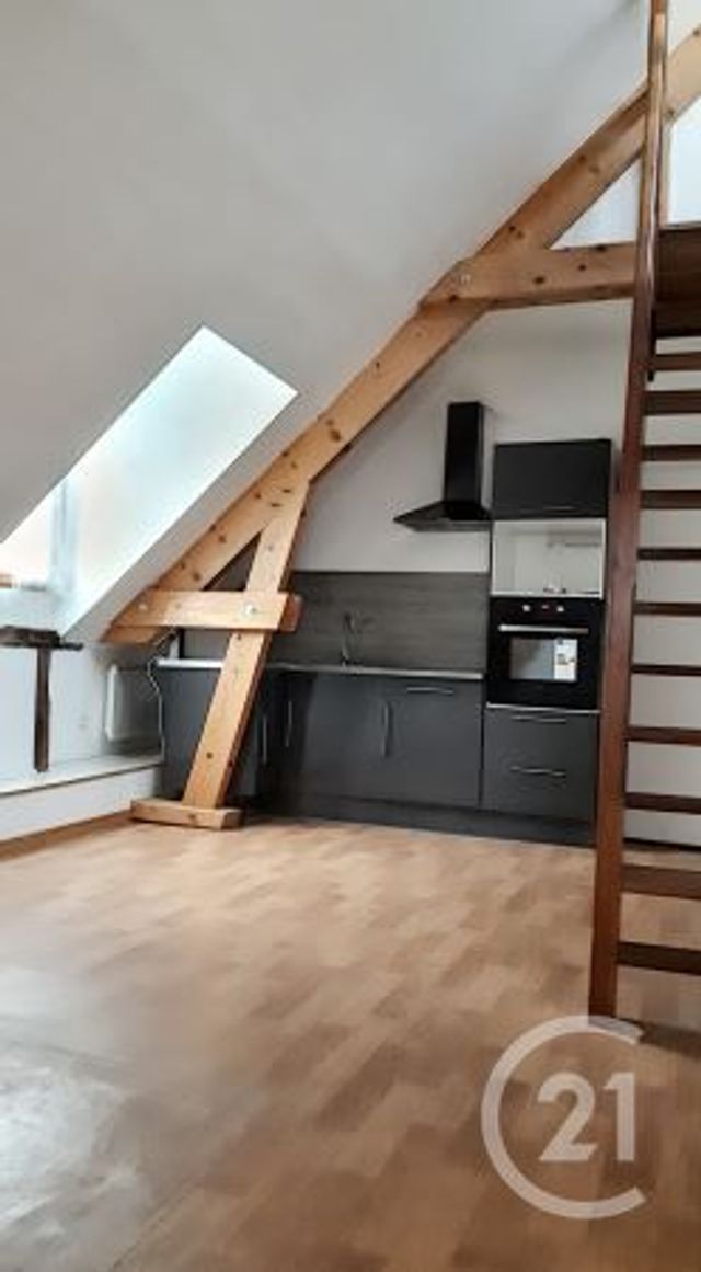 Appartement T3 à louer - 3 pièces - 57.0 m2 - AUXERRE - 89 - BOURGOGNE - Century 21 Martinot Immobilier
