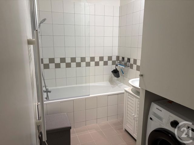 Appartement T2 à louer - 2 pièces - 51.0 m2 - AUXERRE - 89 - BOURGOGNE - Century 21 Martinot Immobilier
