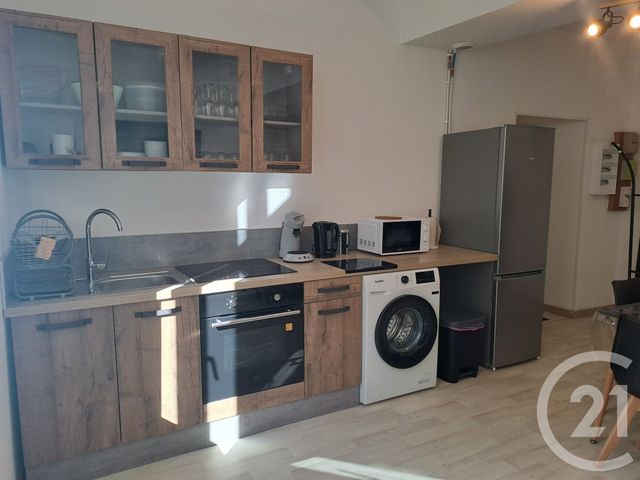 Appartement F3 à louer - 3 pièces - 51.0 m2 - VINCELOTTES - 89 - BOURGOGNE - Century 21 Martinot Immobilier