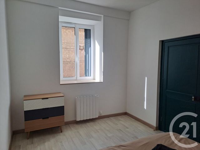 Appartement F3 à louer - 3 pièces - 51.0 m2 - VINCELOTTES - 89 - BOURGOGNE - Century 21 Martinot Immobilier