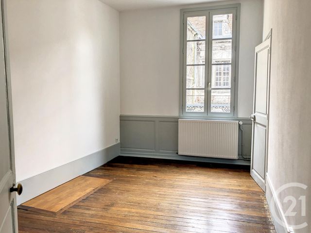 Appartement F3 à louer - 3 pièces - 57.91 m2 - AUXERRE - 89 - BOURGOGNE - Century 21 Martinot Immobilier