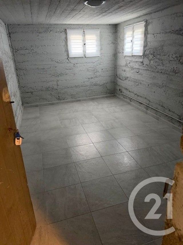Appartement F2 à louer - 2 pièces - 43.76 m2 - AUXERRE - 89 - BOURGOGNE - Century 21 Martinot Immobilier
