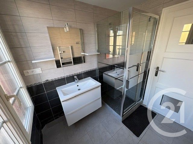 Appartement F2 à louer - 2 pièces - 43.76 m2 - AUXERRE - 89 - BOURGOGNE - Century 21 Martinot Immobilier