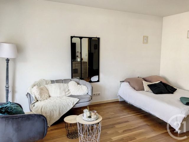 Appartement F1 à louer - 1 pièce - 39.0 m2 - AUXERRE - 89 - BOURGOGNE - Century 21 Martinot Immobilier