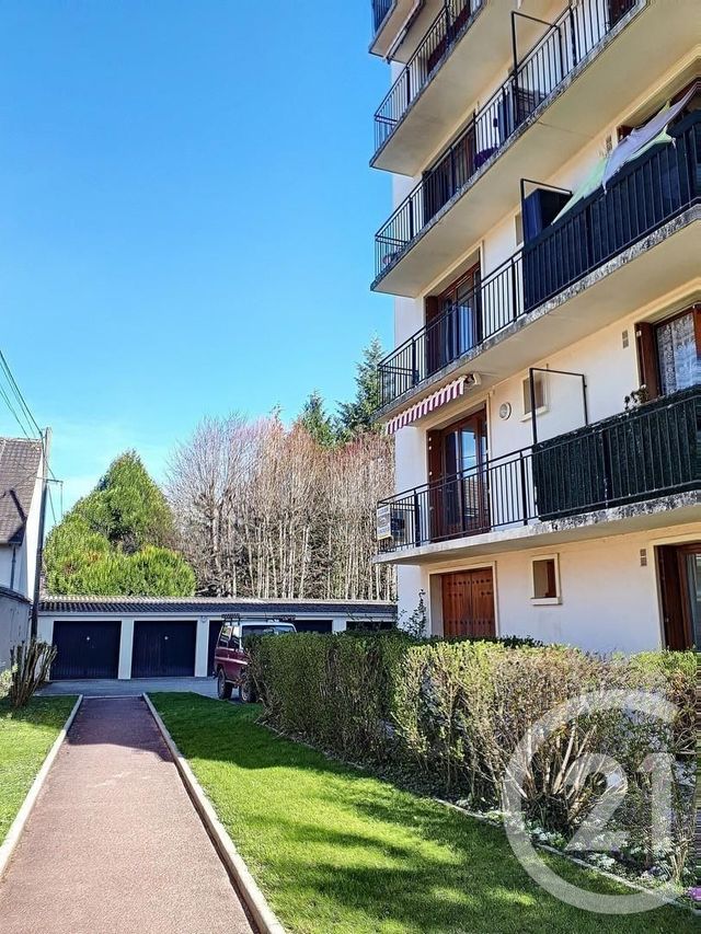 Appartement F1 à louer - 1 pièce - 39.0 m2 - AUXERRE - 89 - BOURGOGNE - Century 21 Martinot Immobilier