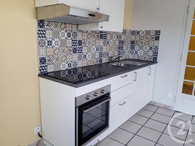 Appartement F2 à louer - 2 pièces - 49.5 m2 - AUXERRE - 89 - BOURGOGNE - Century 21 Martinot Immobilier