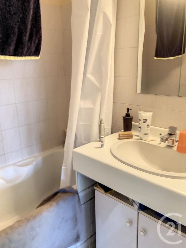 Appartement F2 à louer - 2 pièces - 41.0 m2 - AUXERRE - 89 - BOURGOGNE - Century 21 Martinot Immobilier